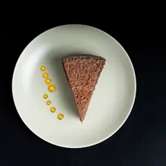 Torta chocolate con maracuyá